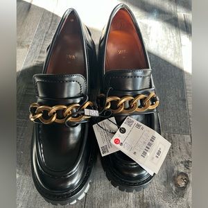 Cute Buckled Zara chunky heel loafers size 39